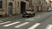 Défilé de voiture de la première Guerre Mondiale