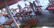 Kafeteryaya Gelip Husumetli Olduğu Torbacıyı Sırtında Vurdu