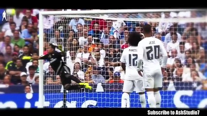 10 Crazy Goalkeeper Saves in Football 2015