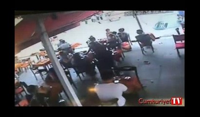 Beyoğlu'ndaki silahlı saldırı anı kamerada