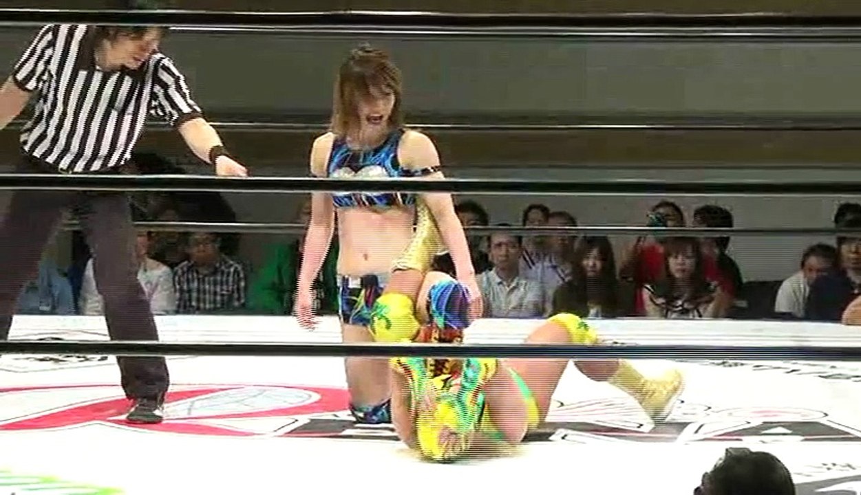 Princesa Sugehit vs. Maki Narumiya in REINA on 5/5/15