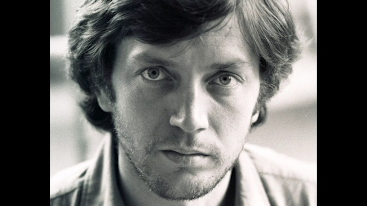 L'Ami d'Eternite, un livre de Victoire Theismann. Le 17 juillet 2010, Bernard Giraudeau disparaissait. Ce livre est le récit d'une amitié au delà de la mort...