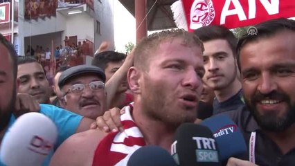 Kırkpınar Başpehlivanı Ismail Balaban'ın Açıklamaları