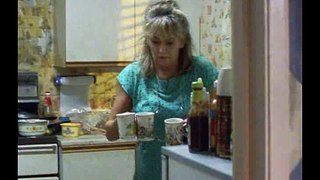 The Royle Family S01E02 - Making Ends Meet!