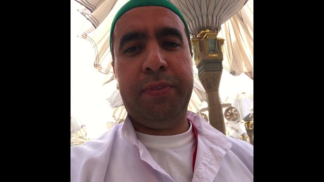 Rasulullahin huzurunda. Peygamberimize dogru giderken. Medine heyecani sevinci. Mescidi Nebeviye dogru giderken duygulu anlar. Peygambermizin huzurunda. Metin Demirtaş. Umre 2017. Peygamber (SAV) ilk ziyaret ederken. Medine birinci gün.First day Madinah