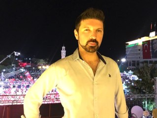 Erdoğan'ın Taklidini Yapan Fenomen Demokrasi Nöbetinde