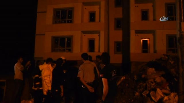 Tosya'da İntihar Etmek İsteyen Şahsı Emniyet Müdürü İkna Etti