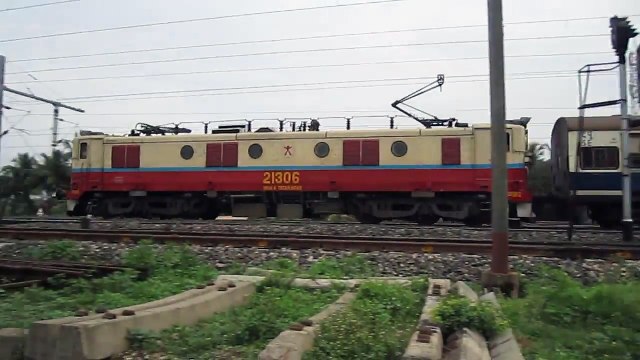 [HD] Jan Shatabdi Express vs Sri Jagannath Express