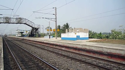 [HD] MGS WAM-4P  20577 at its best with Mumbai - Howrah Mail