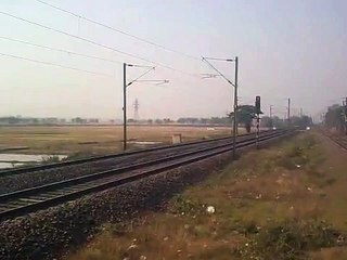 ASN WAG-5 23268 rushes past Madhusudanpur with a BCNA Load towards Burdwan.3gp