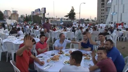 Başkan Öz Sanayi Sitesi Esnafıyla İftar Yaptı