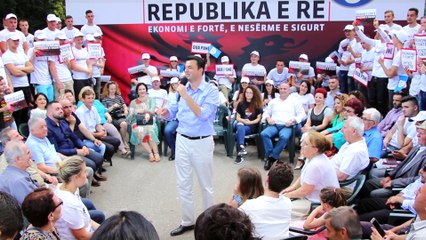 Basha tregon rrugicat ku njohu gruan, të rinjtë bërtasin: Bravo Lulo!