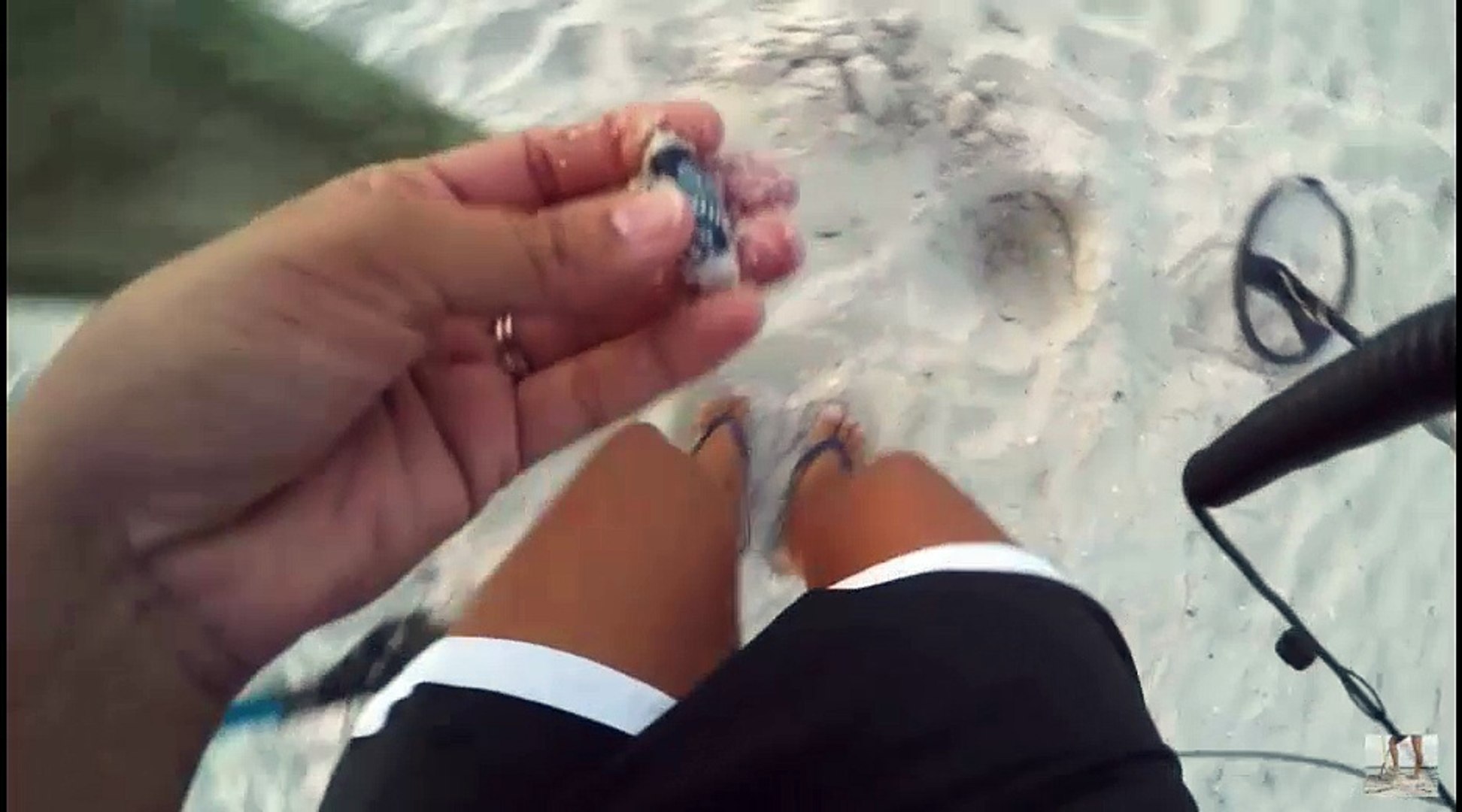 ⁣Metal Detecting Beach