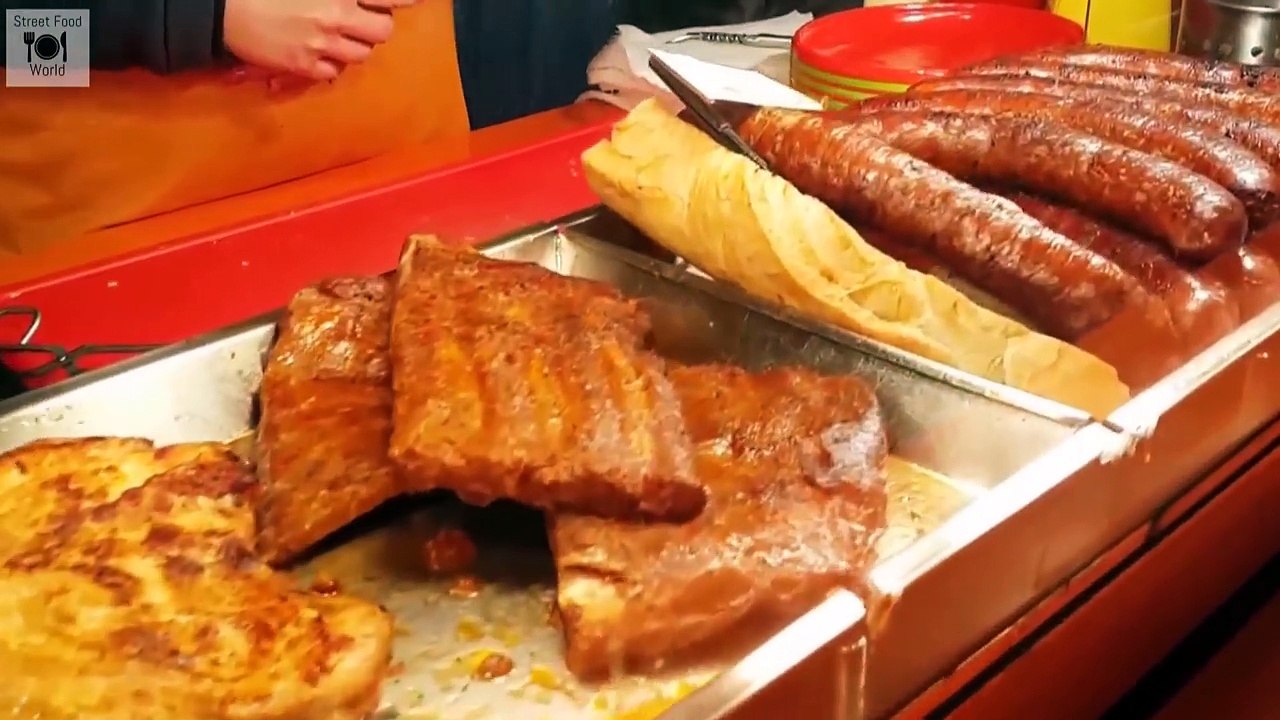 Street Foods Around The World 09 - A Glimpse Of Hungarian Street Food - Christmas Scene In Hungary