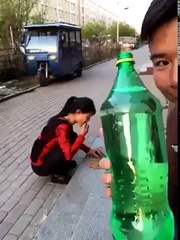 KOMEDİ DÜNYASI Herif kadını canından bezdirdi