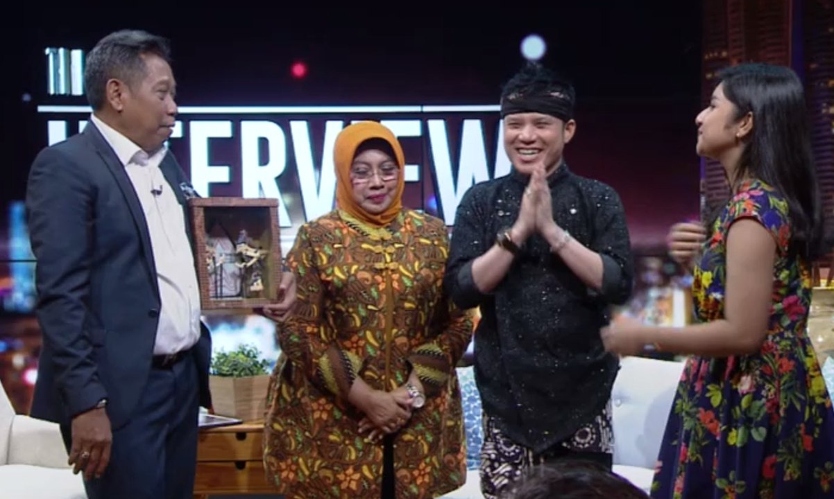 Paris by Chainsmoker - The Interview With Tukul