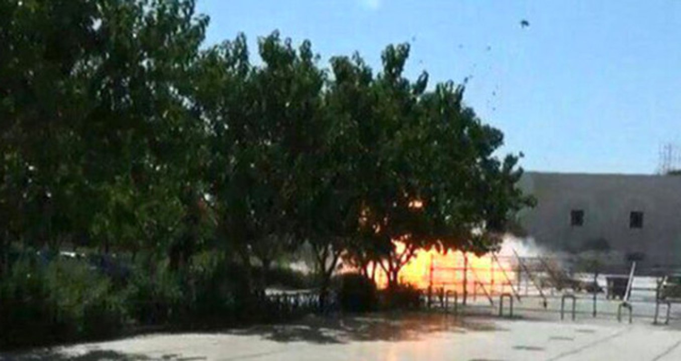 İran'da Parlamentoya Silahlı, Humeyni'nin Türbesine Canlı Bombalı Saldırı: 7 Ölü,