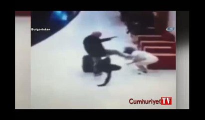 Temizlik görevlisine tekmeli saldırı: Çenesi kırıldı