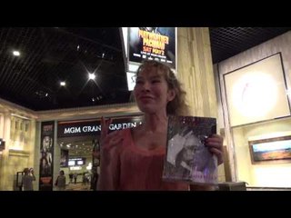 italian reporter loves manny pacquiao - EsNews