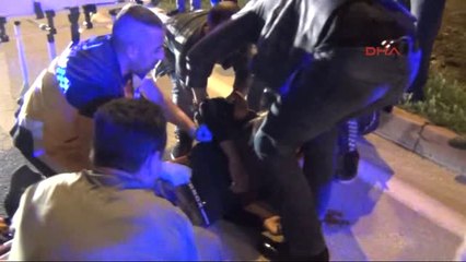 Bursa Suriyeli Gencin Kullandığı Motosiklet Otomobille Böyle Çarpıştı