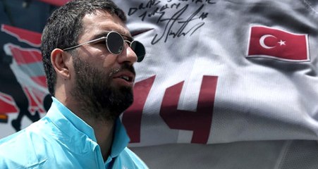 Arda Turan'ın Kardeşi Okan Turan, Abisinin İlk Milli Formasını Paylaştı