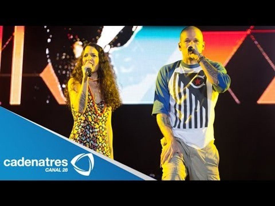 Vocalista de Calle 13 golpea a un fan en el Vive latino 2014 / Calle 13 en el Vive latino 2014