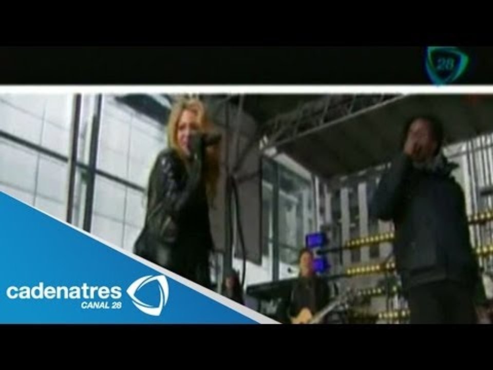 Shakira da un show en vivo para sus fans de Nueva York / Shakira live show for her fans in New York