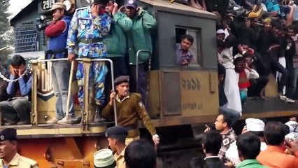 Most Crowded Train In The World Compilation