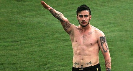 Nazi Selamı Yapan 2 İngiliz Taraftar, Hayatı Boyunca Maçlara Giremeyecek