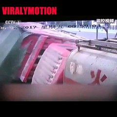 Sungguh tragis nasib mobil sedan ini