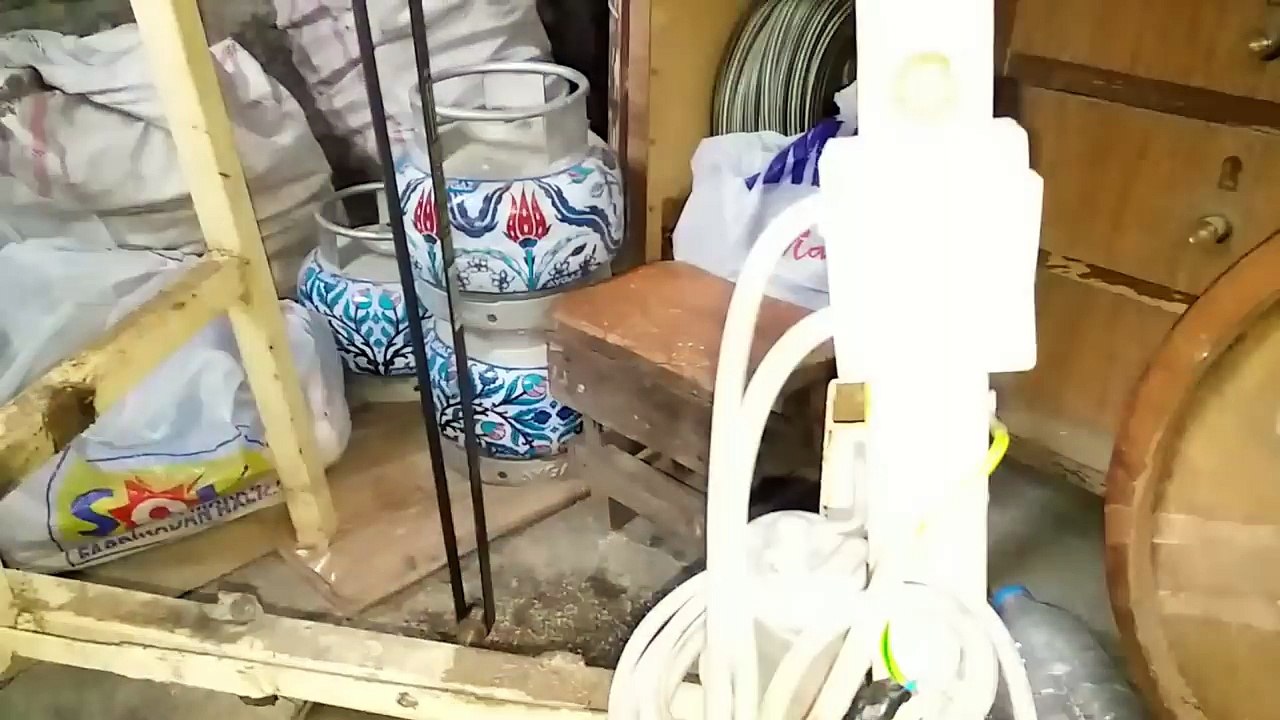 Çamaşır makinesi motorundan odun kesme makinası yapımı