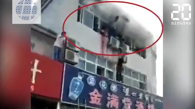 Il les sauve d'un incendie grâce à son camion - Le Rewind du Mercredi 07 Juin 2017