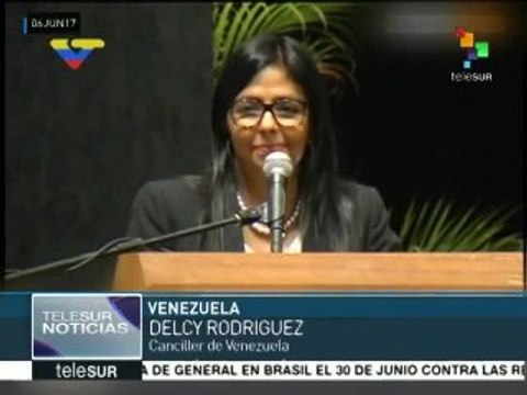 Delcy Rodríguez: Hemos iniciado proceso de diálogo con Leopoldo López