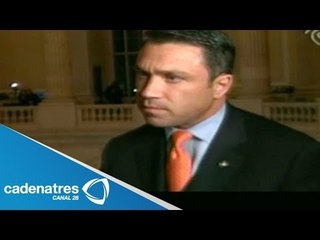 Congresista de EU amenaza a reportero con tirarlo del balcón (VIDEO)