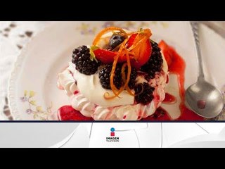 Receta de mini vacheris con helado, salsa de frutos rojos y cardamomo