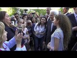 Roma - Mattarella saluta i visitatori dei giardini (02.06.17)