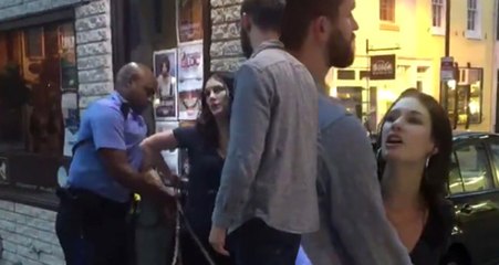 Polise İle Ağız Dalaşına Girip Hakaret Eden Televizyon Muhabiri İşten Kovuldu