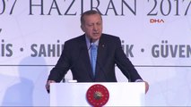 Erdoğan, Emniyet ve Jandarma Mensupları Ile Iftarda Bir Araya Geldi-2