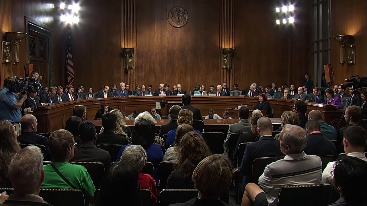 Testimonio demoledor de exjefe del FBI contra Trump