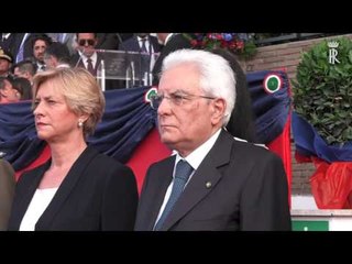 Скачать видео: Roma - Mattarella al 203° anniversario fondazione dell'Arma dei Carabinieri (05.06.17)