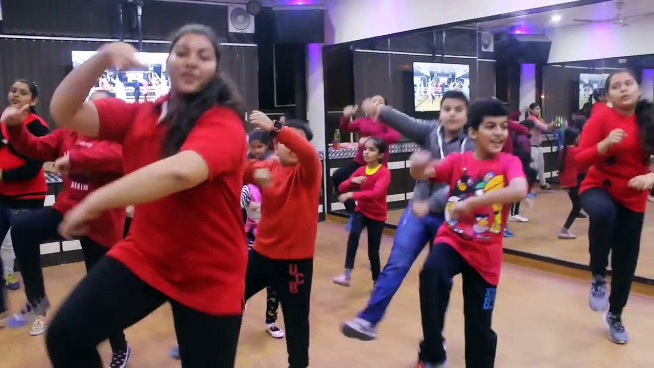 3 Peg Dance Performance | Sharry Mann | Basic Bhangra Steps | Kids Dance Performance