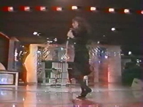 A2 Champs-Elysées Mylène Farmer Maman à Tort