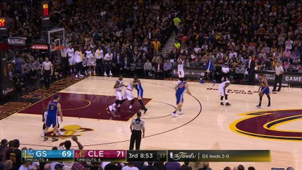 Stephen Curry Shows off his Strength - Warriors vs Cavaliers - Game 3 - June 7, 2017