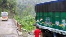 Amazing DRIVING by APSTS Bus on HIMALAYAN ROADS - Narrow Escape from DEATH. See at 6 47