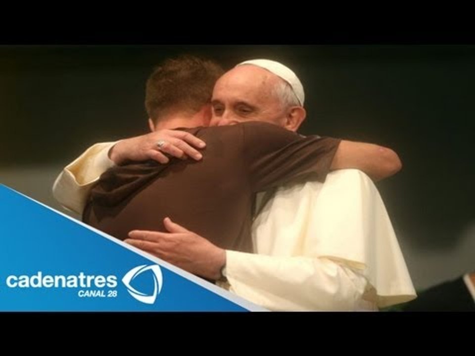 Papa Francisco visita el hospital San Francisco...
