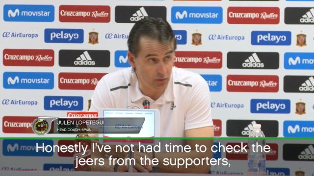 Lopetegui plays down Pique jeers