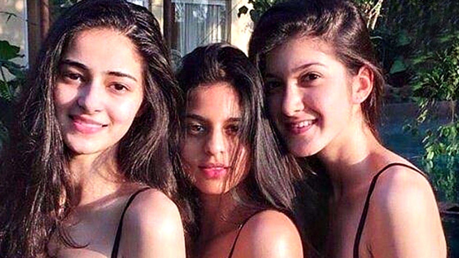 suhana khan hot bikini