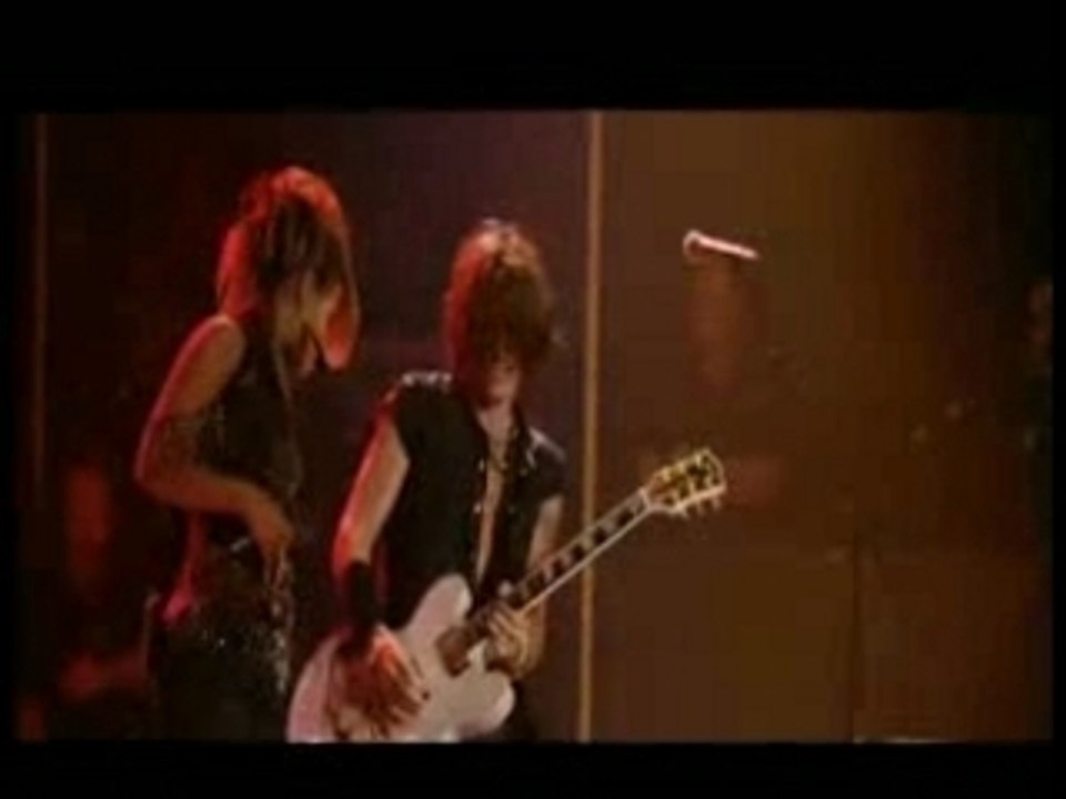 Aerosmith - Cryin' - Be Cool live with Christina Milian -