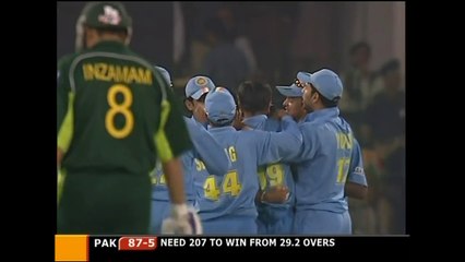 SACHIN TENDULKAR'S GREATEST CATCH WHICH REDEFINED CATCHING AT THE BOUNDARY!!!!!!