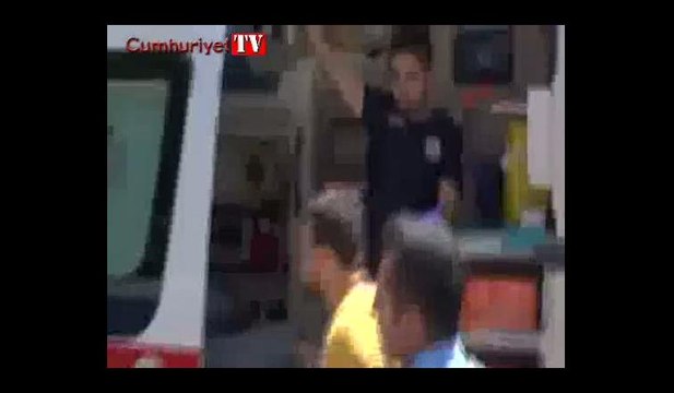 Vatandaşlar tacizciyi ambulansta linç etmek istedi
